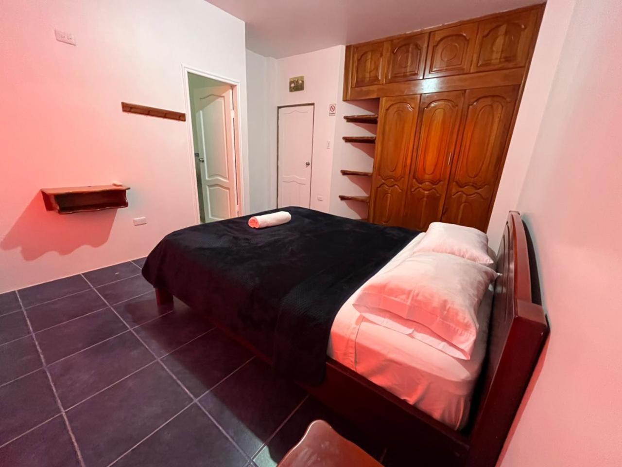 Hostal Neptuno - Poseidon Puerto Villamil Exterior foto