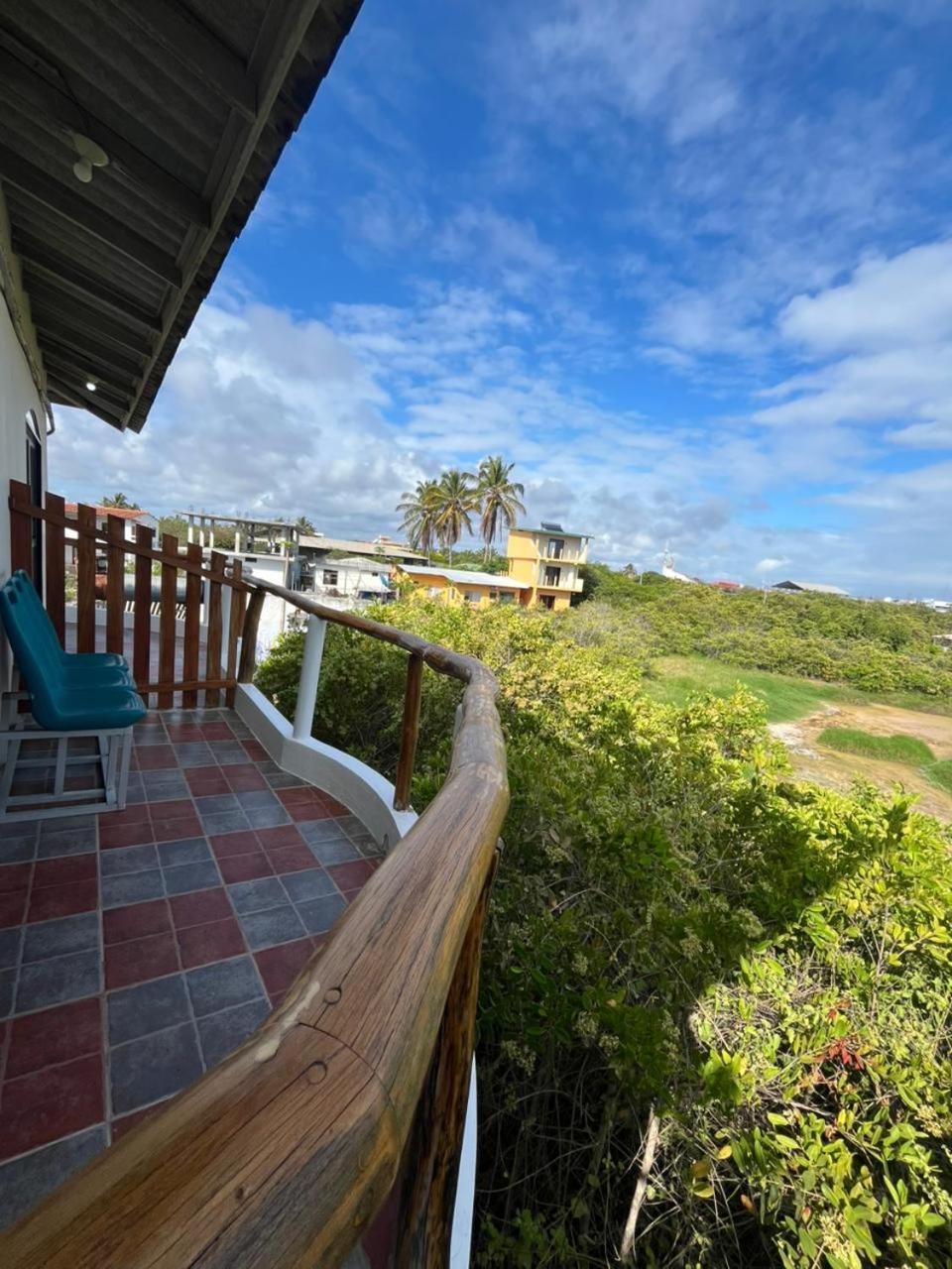 Hostal Neptuno - Poseidon Puerto Villamil Exterior foto