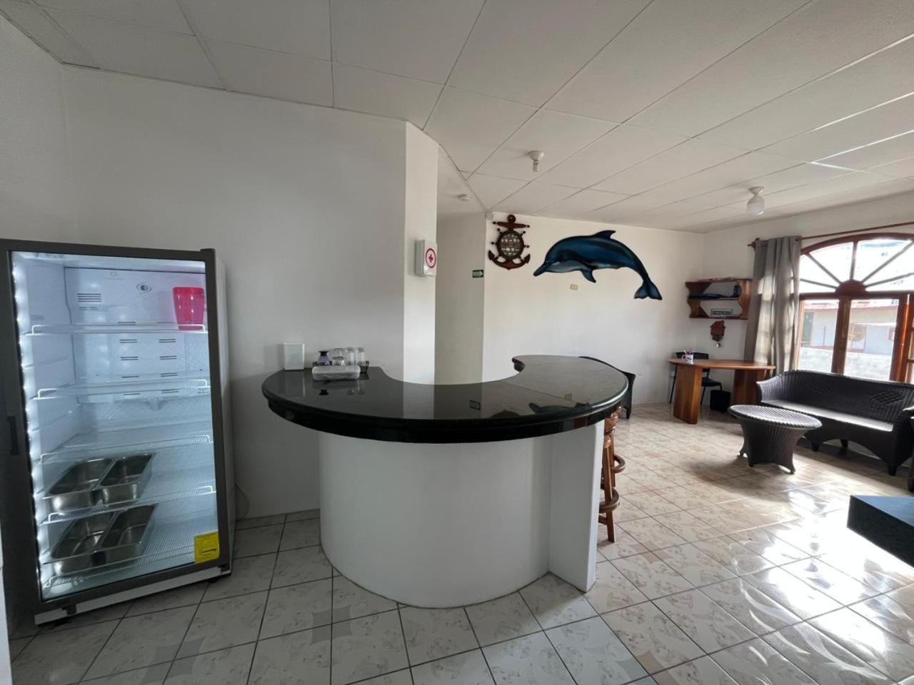 Hostal Neptuno - Poseidon Puerto Villamil Exterior foto
